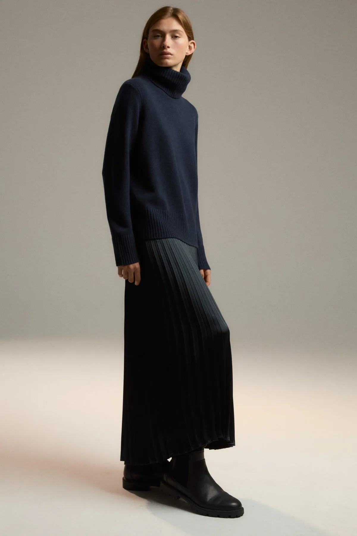 BLUE AVEN KNITTED JUMPER